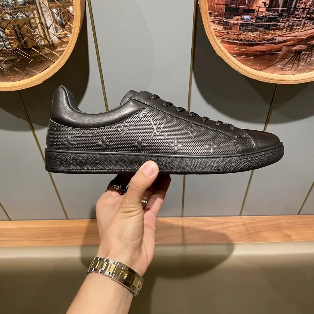 Louis Vuitton Luxembourg Sneaker Black LV 1A8QEB Louis Vuitton Luxembourg Sneaker Black LV 1A8QEB
