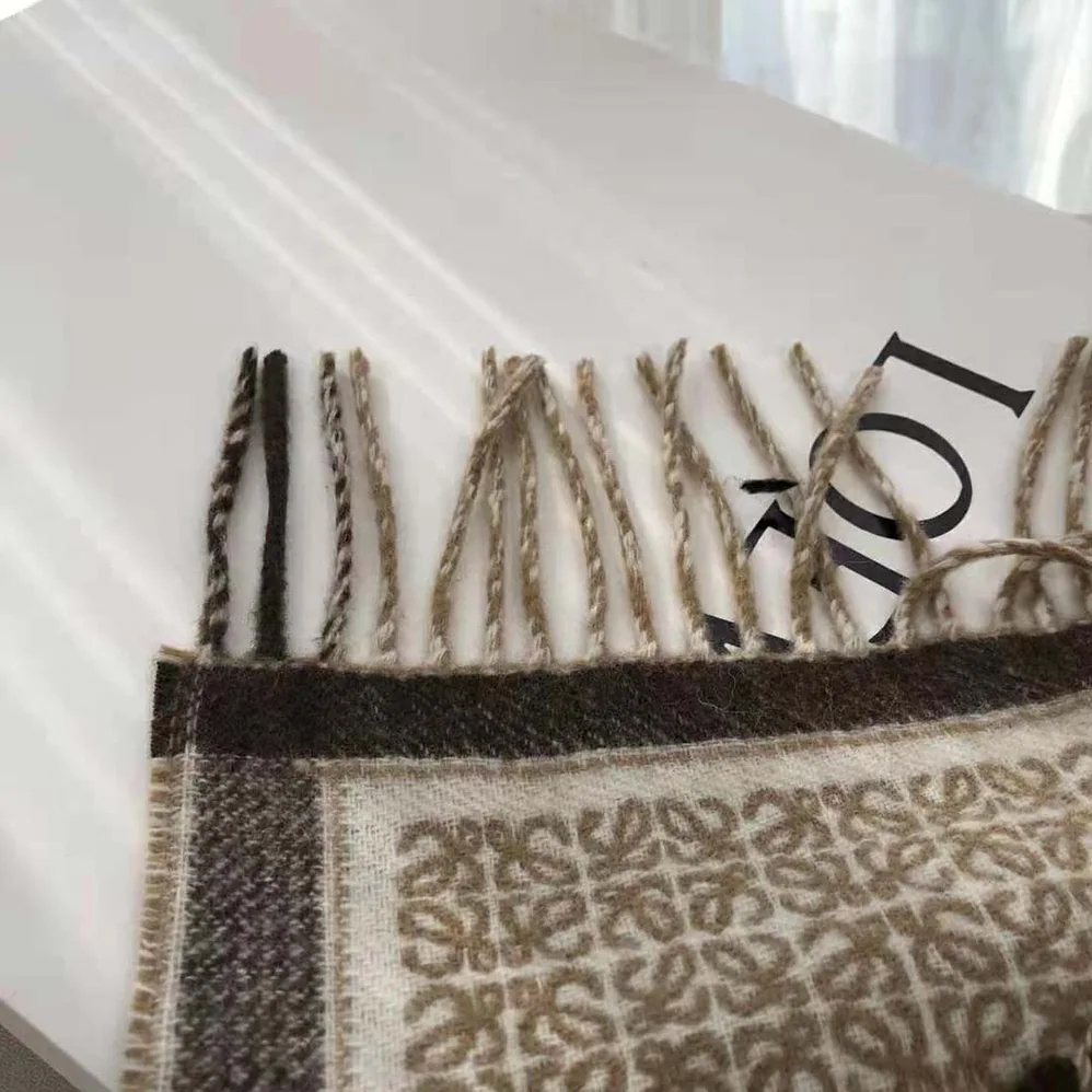 Loewe Love Scarf in Wool and Cashmere for Unisex in White