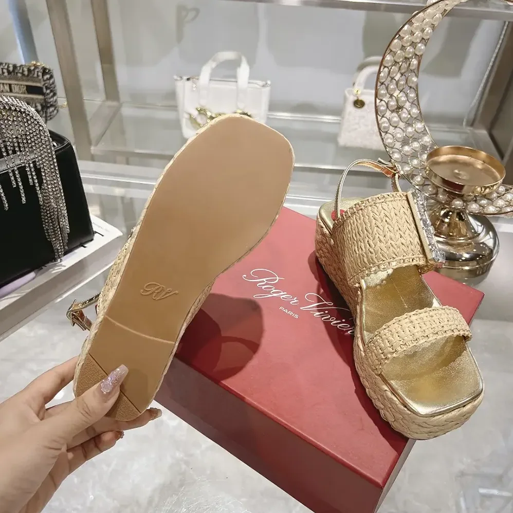 Roger Vivier Strass Buckle Wedge Sandals in Raffia for Women Roger Vivier Strass Buckle Wedge Sandals in Raffia for Women