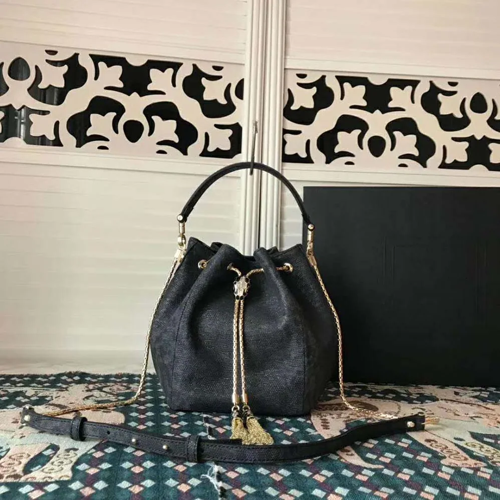 Bvlgari Serpenti Forever Bucket for Women in Black Bvlgari Serpenti Forever Bucket for Women in Black