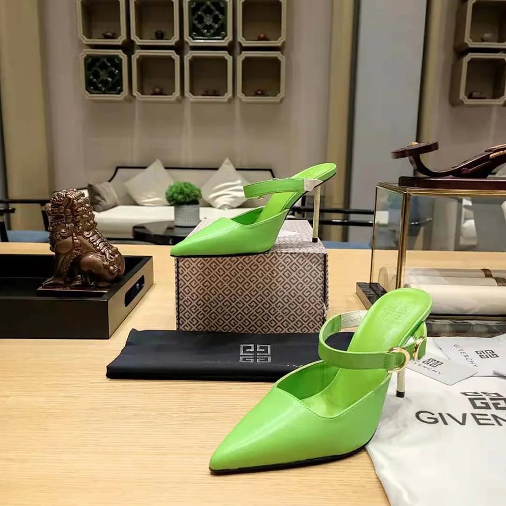 Givenchy Voyou Slingbacks in Leather for Women in Green