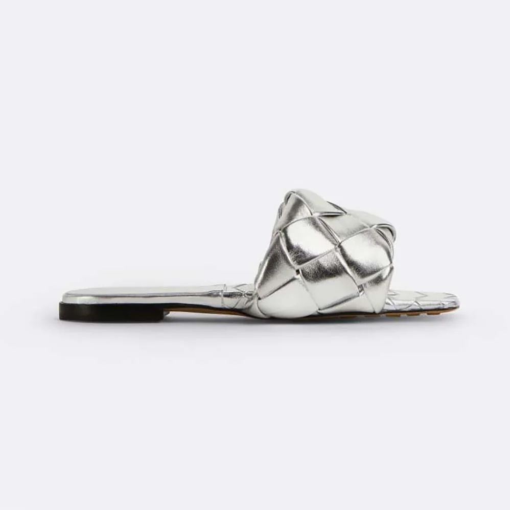 Bottega Veneta Lido Flat Sandal Intreccio Metallised Leather Flat Sandals for Women in Silver