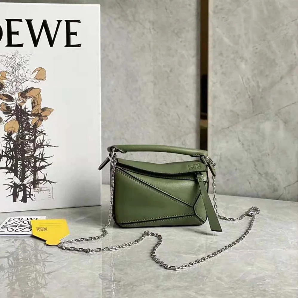 Loewe Nano Puzzle Bag in Classic Calfskin for Women in Green