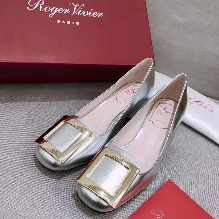 Roger Vivier Metal Buckle Gommettine Ballerinas for Women in Silver