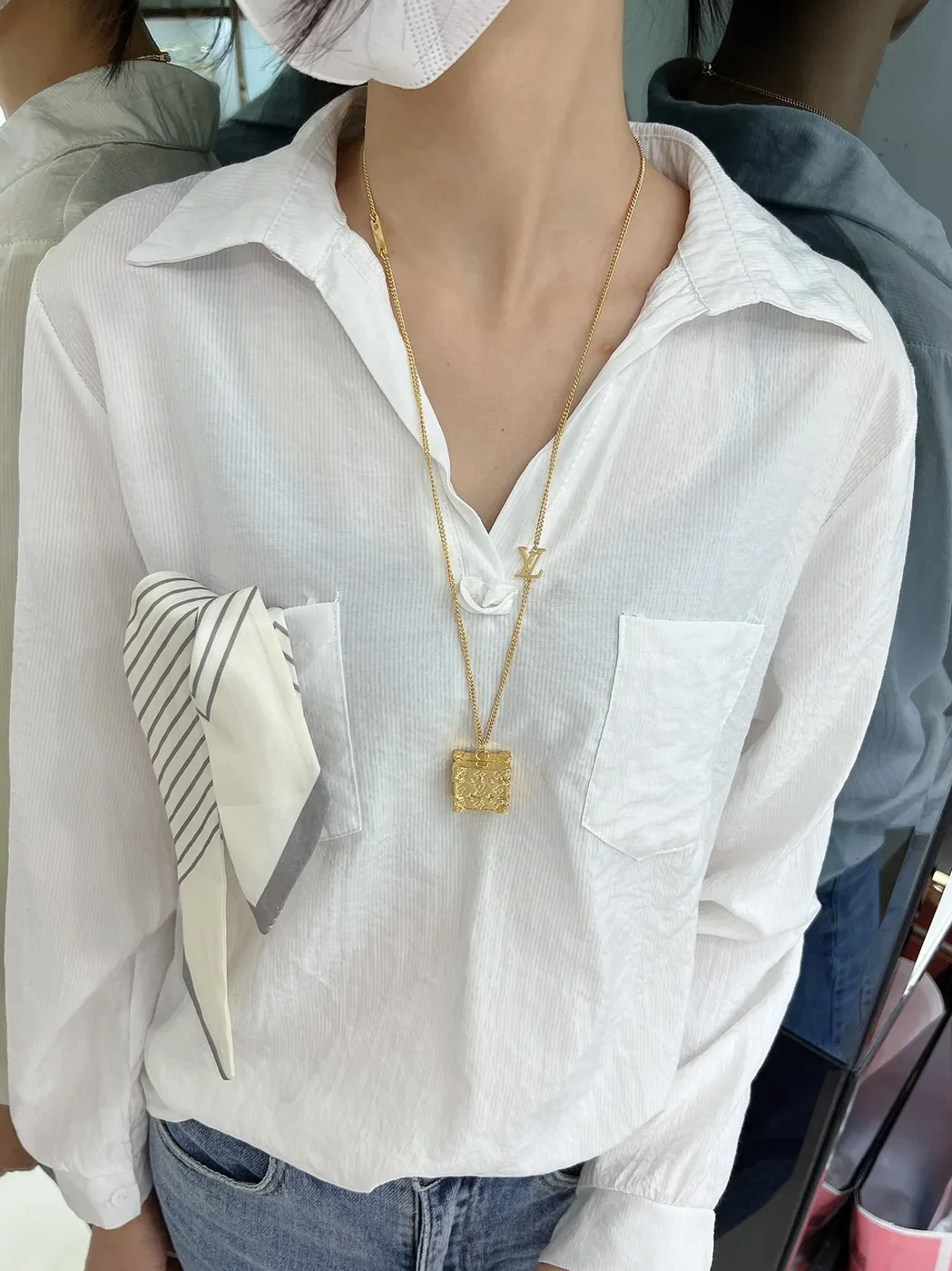 Louis Vuitton The Trunk Locket Necklace Gold Louis Vuitton The Trunk Locket Necklace Gold