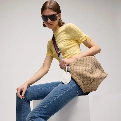 Gucci Brera Medium Crossbody Bag / Sand/ Dark Brown Gold Hardware A00B4O FAFV9 9664 Gucci Brera Medium Crossbody Bag / Sand/ Dark Brown Gold Hardware A00B4O FAFV9 9664