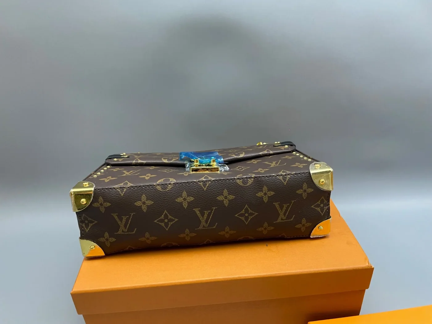 Louis Vuitton Trunkie Bag Monogram /