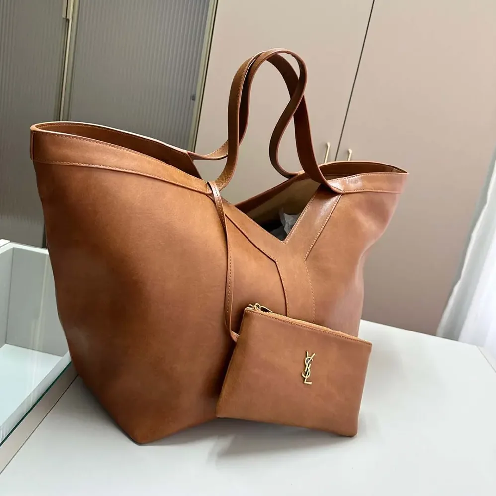 Saint Laurent YSL Y Tote in Leather for Women in Brown