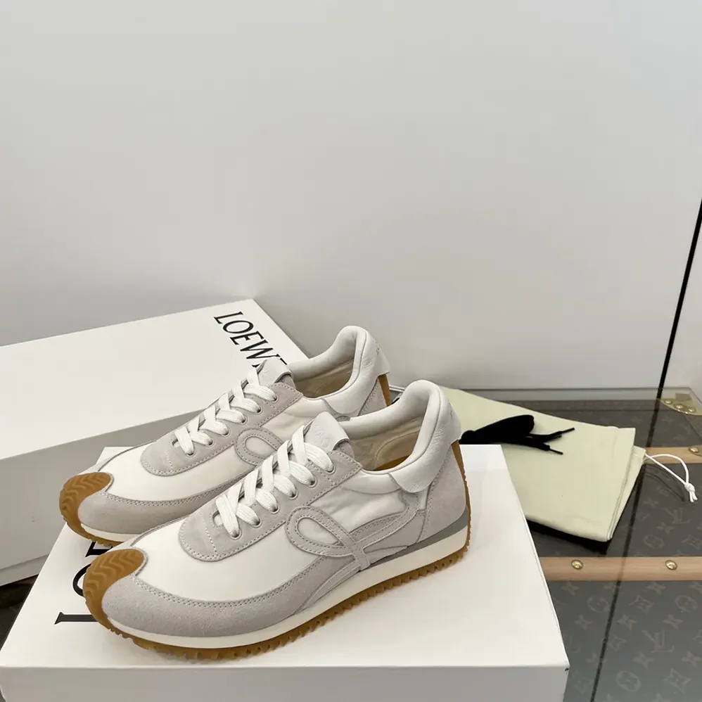 Loewe Flow Runner in Nylon and Suede for Unisex in White Loewe Flow Runner in Nylon and Suede for Unisex in White