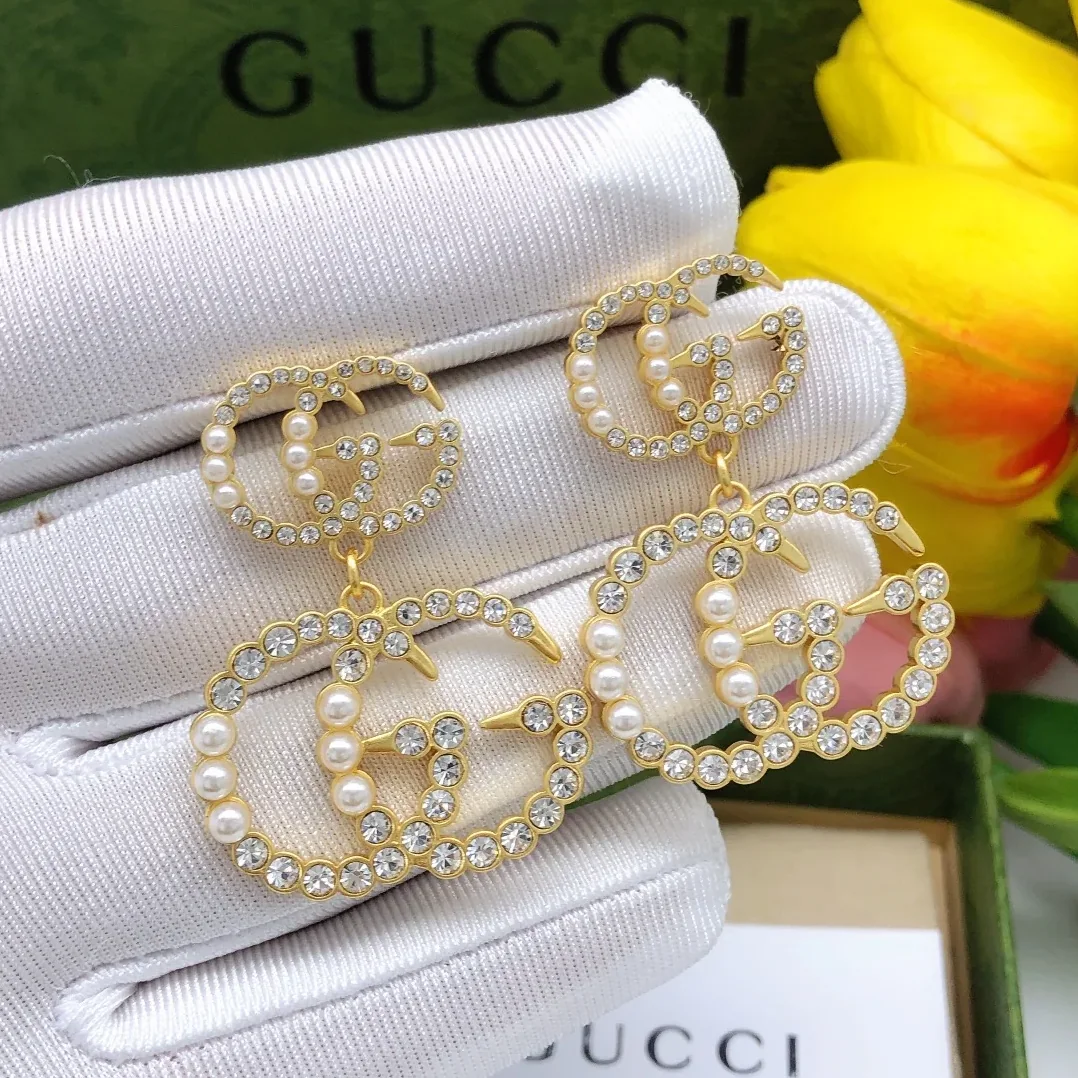 Gucci Pearl Stud Earrings Gold Gucci Pearl Stud Earrings Gold