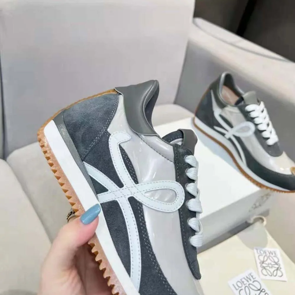 Loewe Flow Runner in Nylon and Calfskin for Unisex in Silver