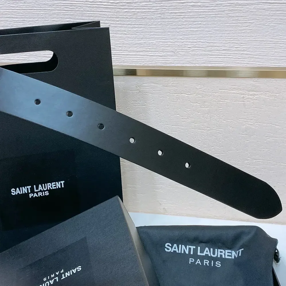 Saint Laurent YSL Motorcycle Belt in Leather for Unisex in Black Saint Laurent YSL Motorcycle Belt in Leather for Unisex in Black