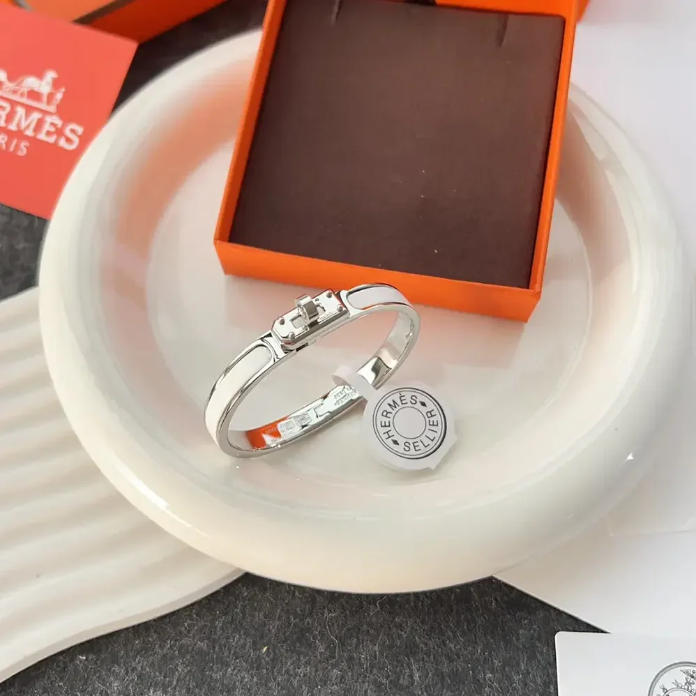 Hermes Mini Clic Kelly Bracelet for Unisex in White