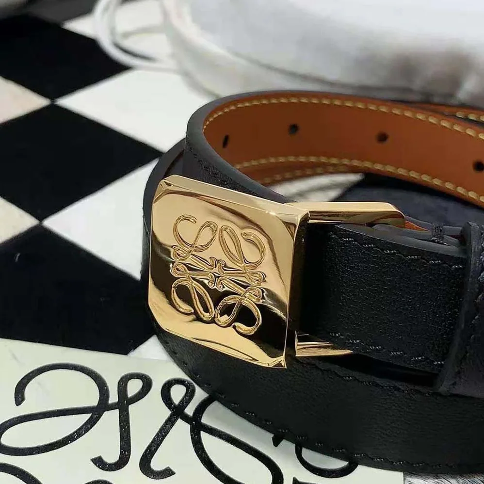 Loewe Amazona Padlock Belt in Smooth Calfskin for Women in Black Loewe Amazona Padlock Belt in Smooth Calfskin for Women in Black