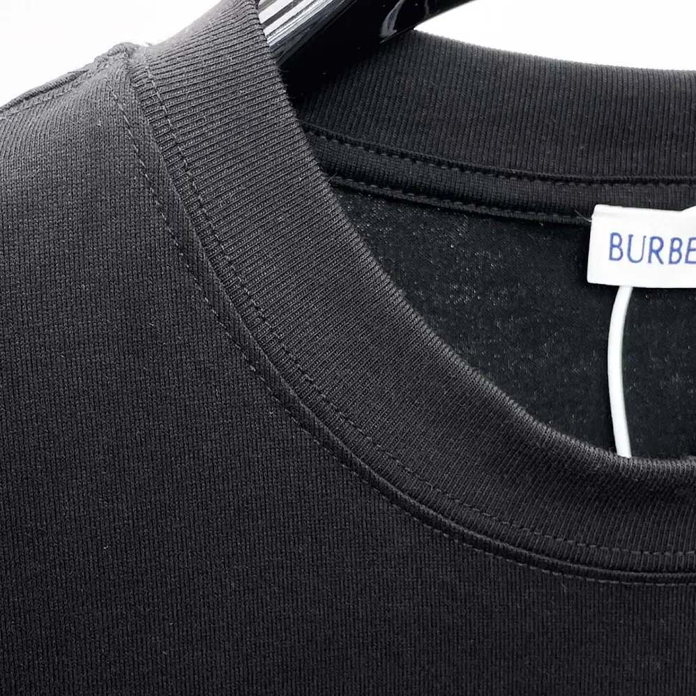 Burberry Check Knight Stamp Cotton T-shirt for Women in Black Burberry Check Knight Stamp Cotton T-shirt for Women in Black
