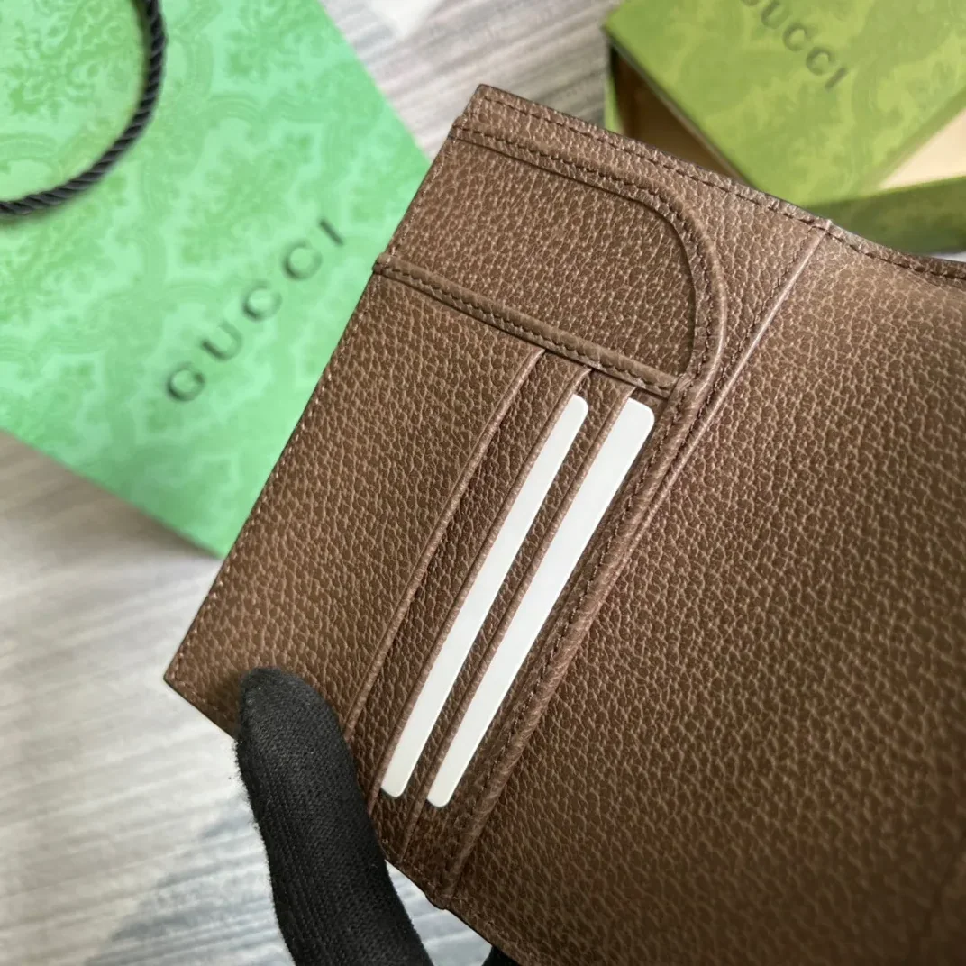 Gucci Ophidia GG Passport Case Supreme Canvas Beige /