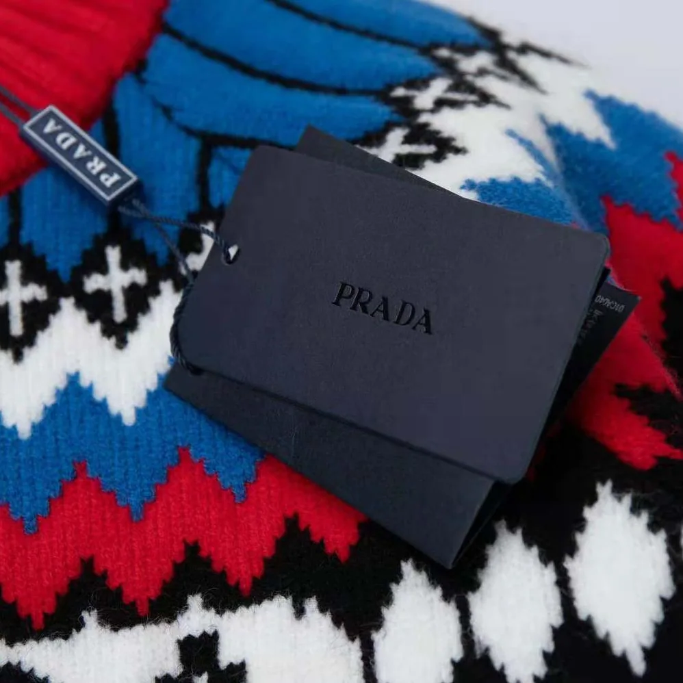 Prada Cashmere Crew for Women in Neck Sweater Prada Cashmere Crew for Women in Neck Sweater