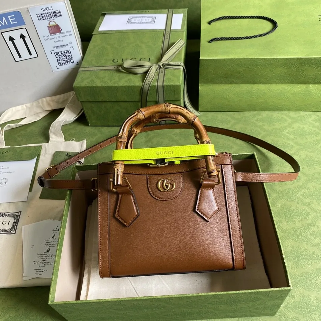 Gucci Diana Mini Tote Bag Brown / GG Gucci Diana Mini Tote Bag Brown / GG