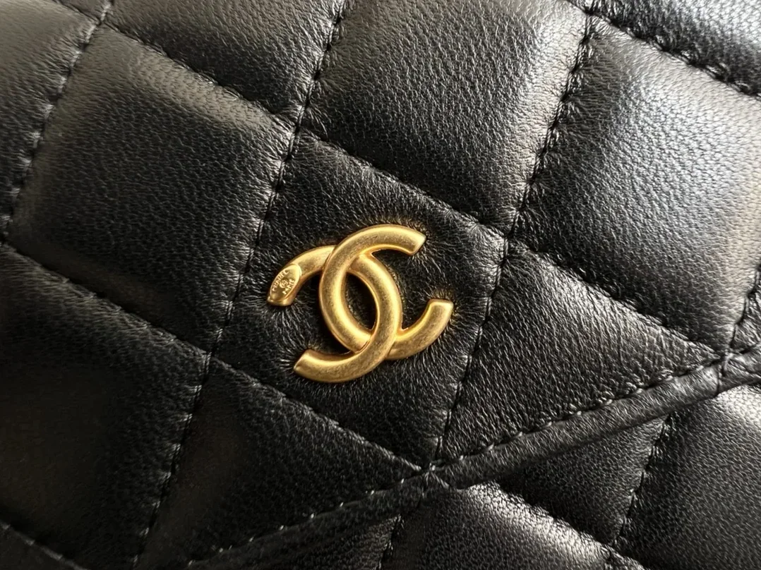 Chanel CC Wallet On Chain Bag Black /