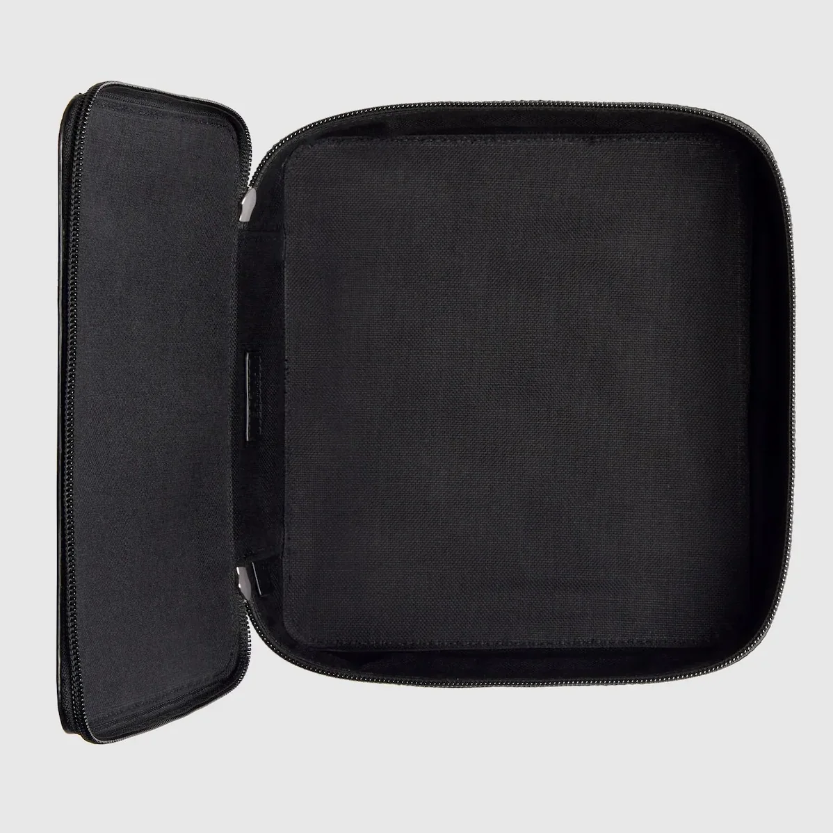 Gucci GG Medium Packing Cube Black / Gucci GG Medium Packing Cube Black /
