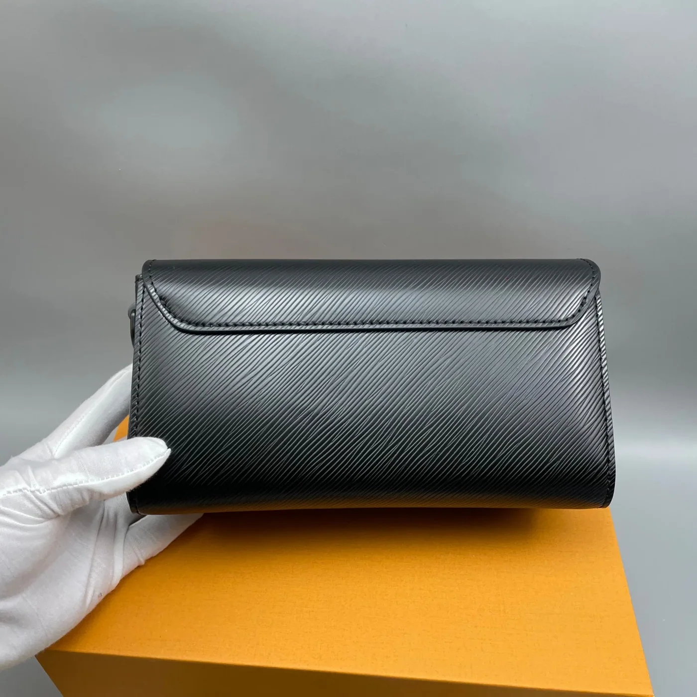 Louis Vuitton Twist West Black /