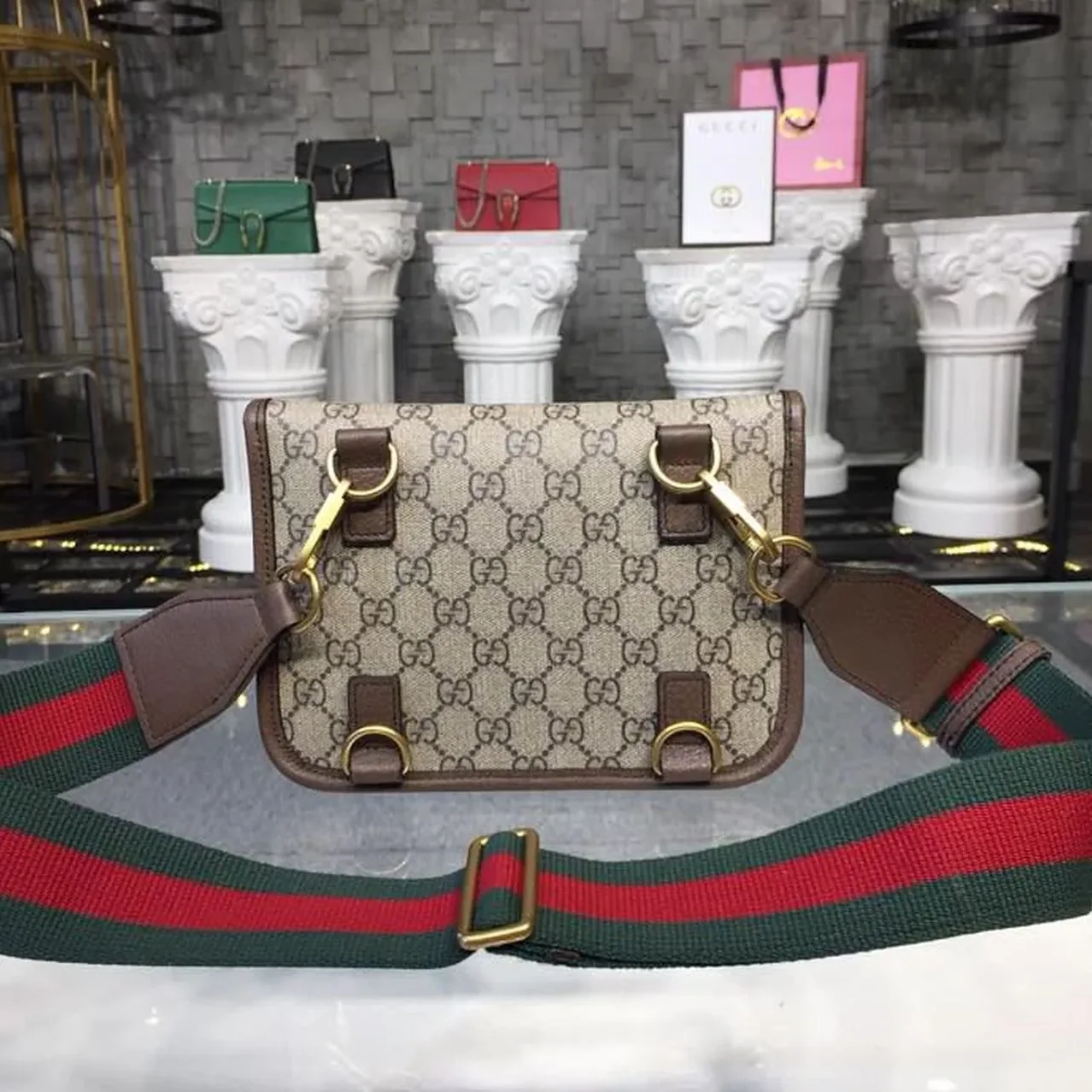 Gucci Neo Vintage Small Messenger Bag Beige/Ebony GG Supreme Canvas With Brown / Gucci Neo Vintage Small Messenger Bag Beige/Ebony GG Supreme Canvas With Brown /
