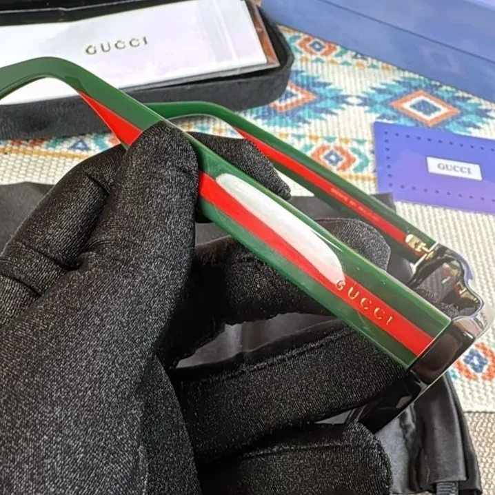 Gucci Square Frame Sunglasses Brown