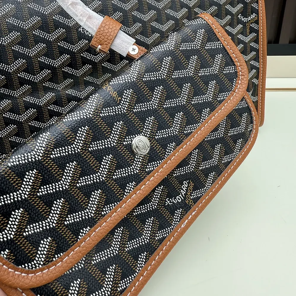 Goyard Hardy Pm Bag for Unisex in Tan Goyard Hardy Pm Bag for Unisex in Tan