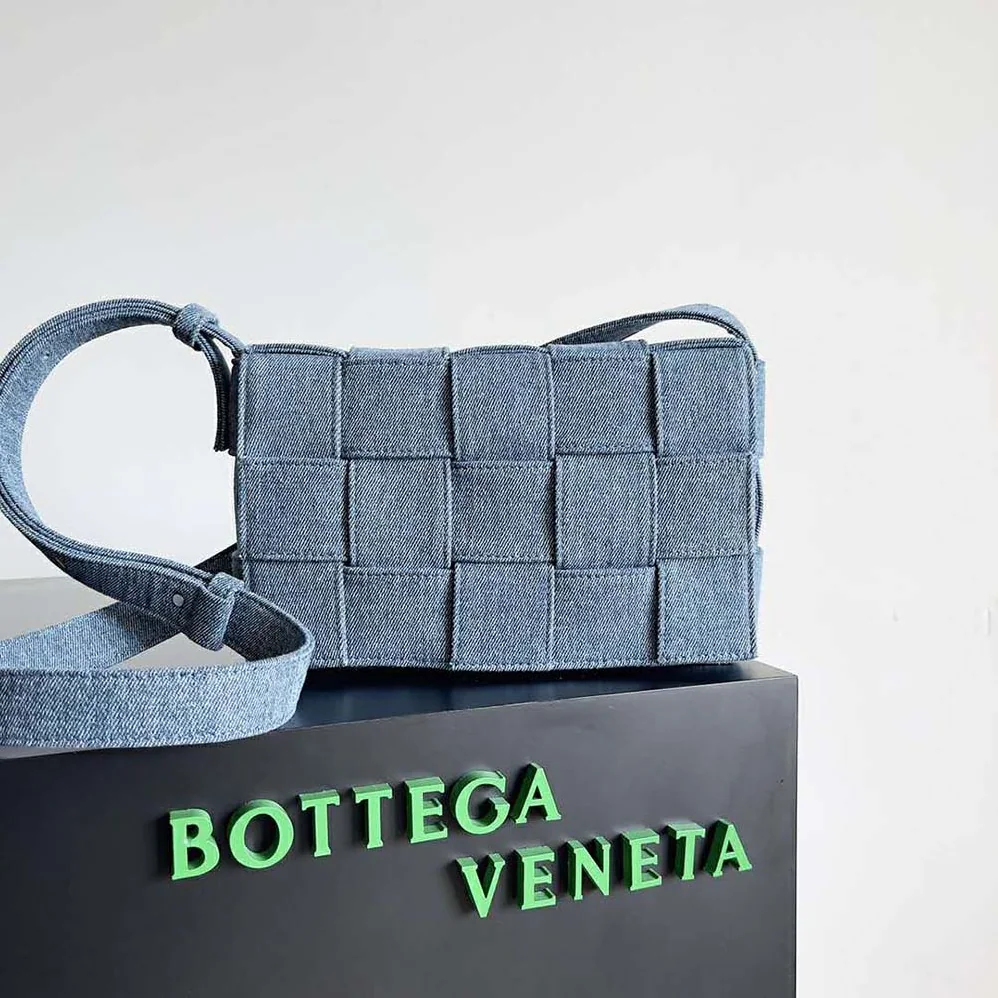Bottega Veneta Cassette Intreccio Washed Denim Cross for Women in Body Bag