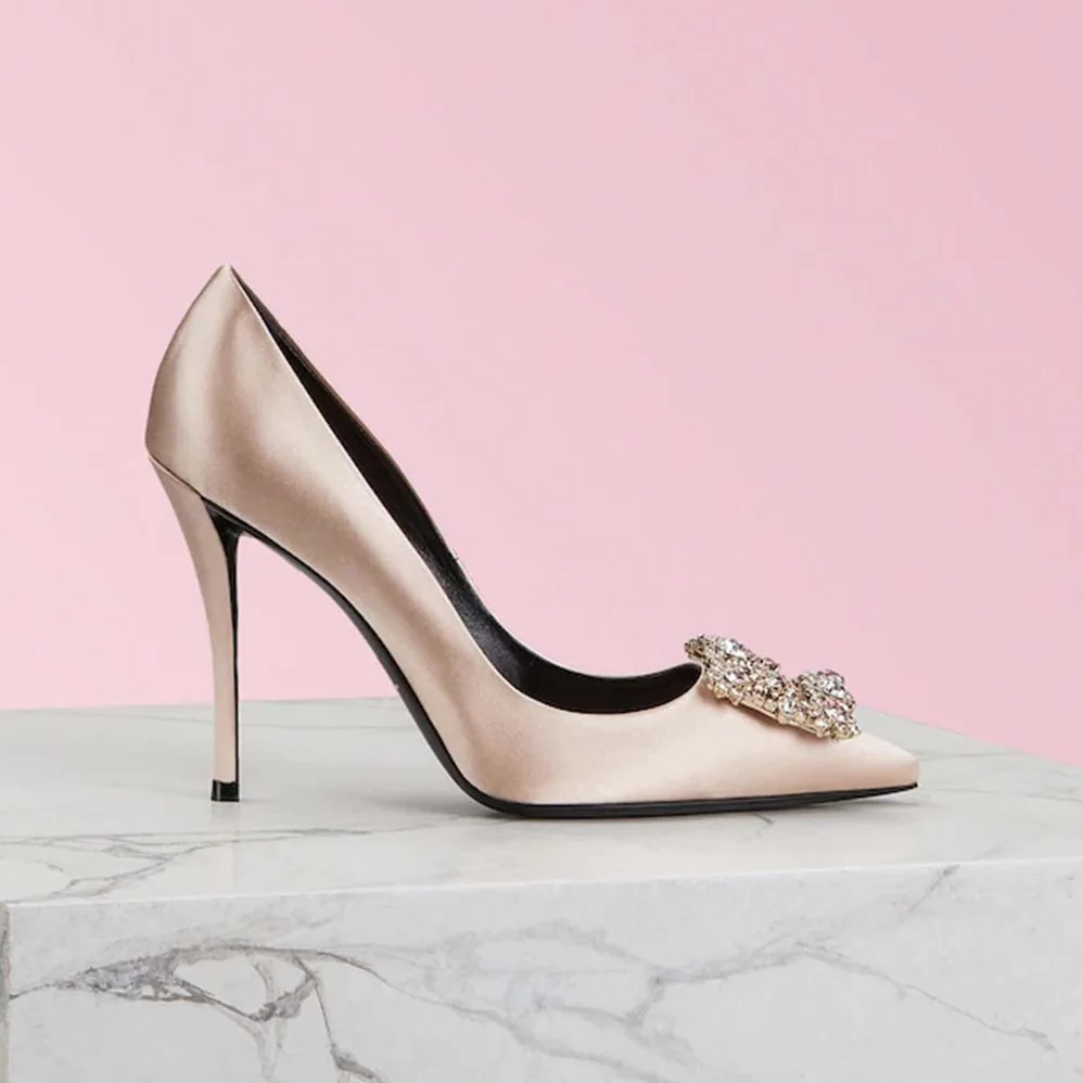 Roger Vivier Flower Strass Buckle Pumps 10.2 cm Heel for Women in Sandy Roger Vivier Flower Strass Buckle Pumps 10.2 cm Heel for Women in Sandy