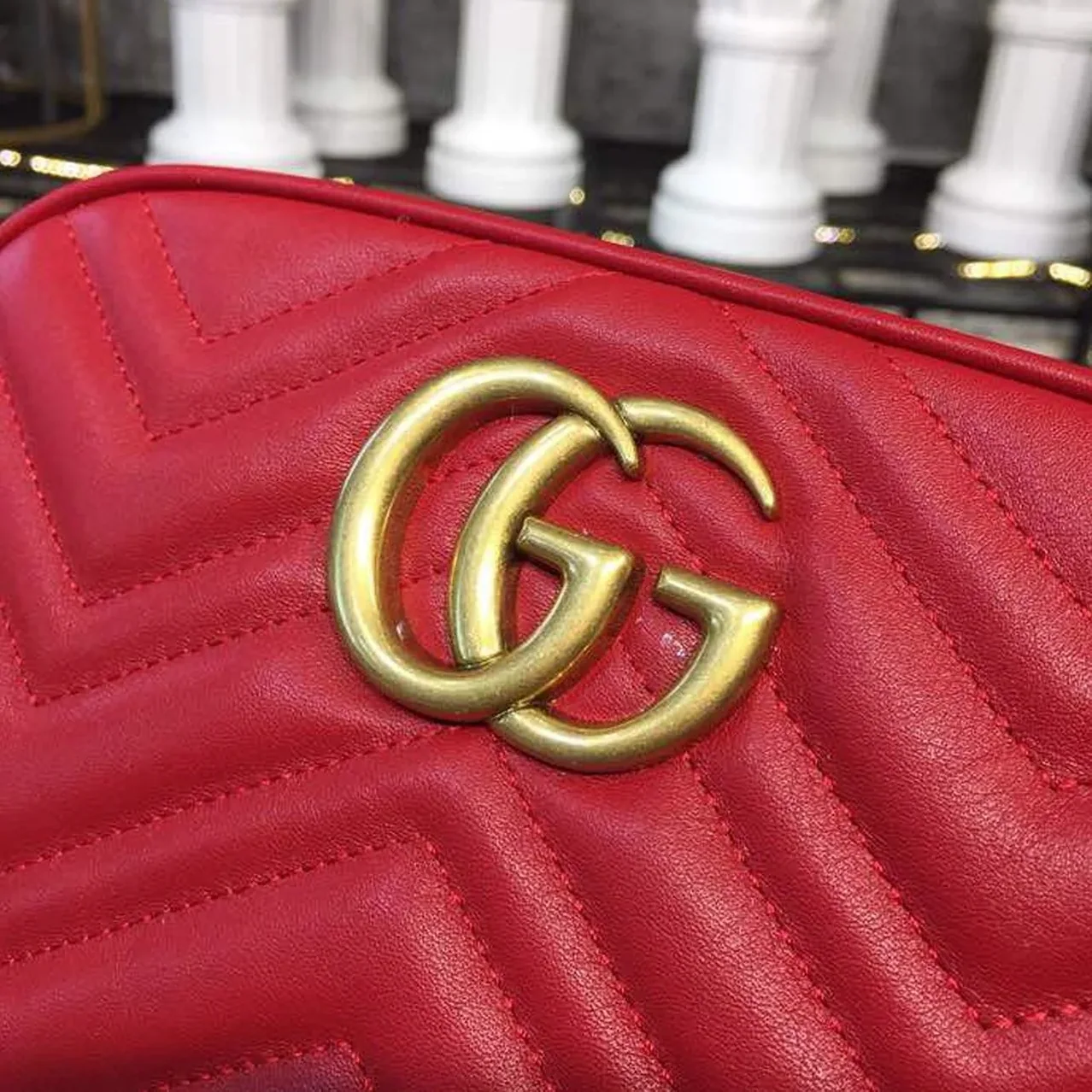 Gucci GG Marmont Small Matelassé Shoulder Bag Hibiscus Red Matelassé Chevron / Gucci GG Marmont Small Matelassé Shoulder Bag Hibiscus Red Matelassé Chevron /