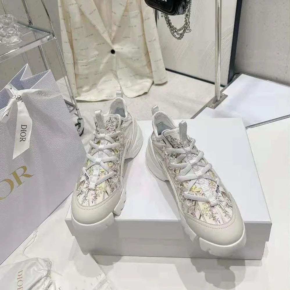 Dior D-Connect Sneaker Multicolor Technical Fabric with Rêve D'Infini Print for Women Dior D-Connect Sneaker Multicolor Technical Fabric with Rêve D'Infini Print for Women