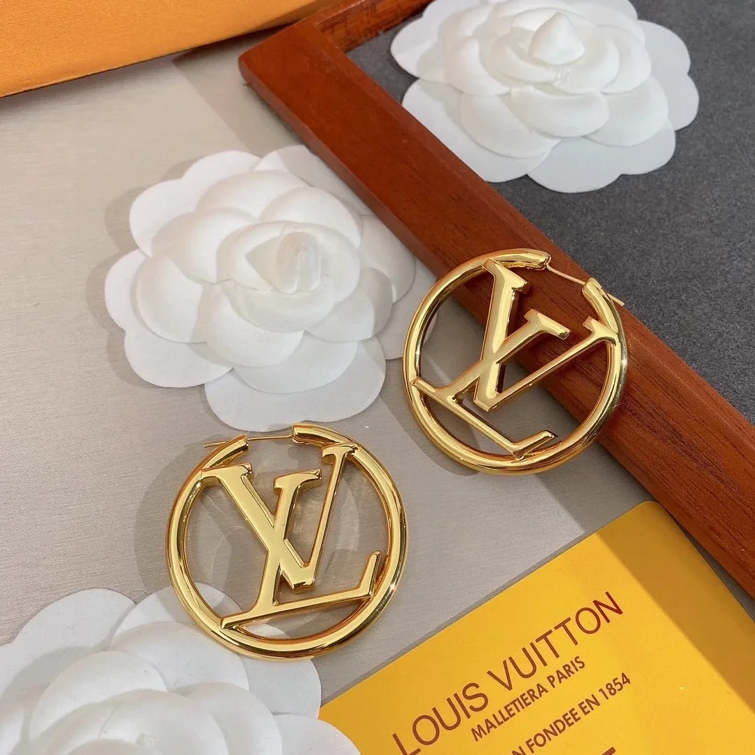 Louis Vuitton Classic Stud Earrings Gold Louis Vuitton Classic Stud Earrings Gold