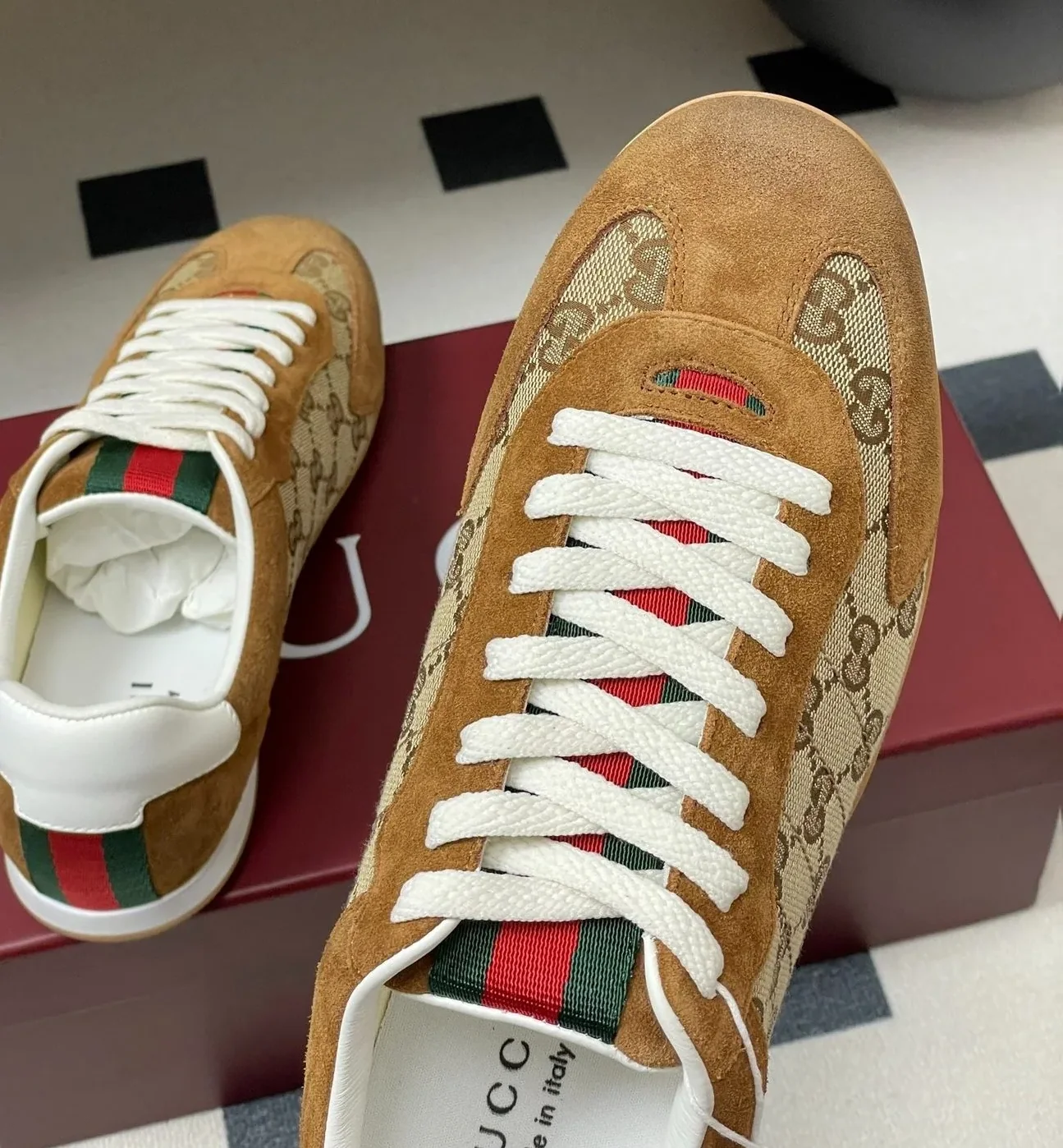 Gucci Shift Sneaker Beige in Brown Gucci Shift Sneaker Beige in Brown