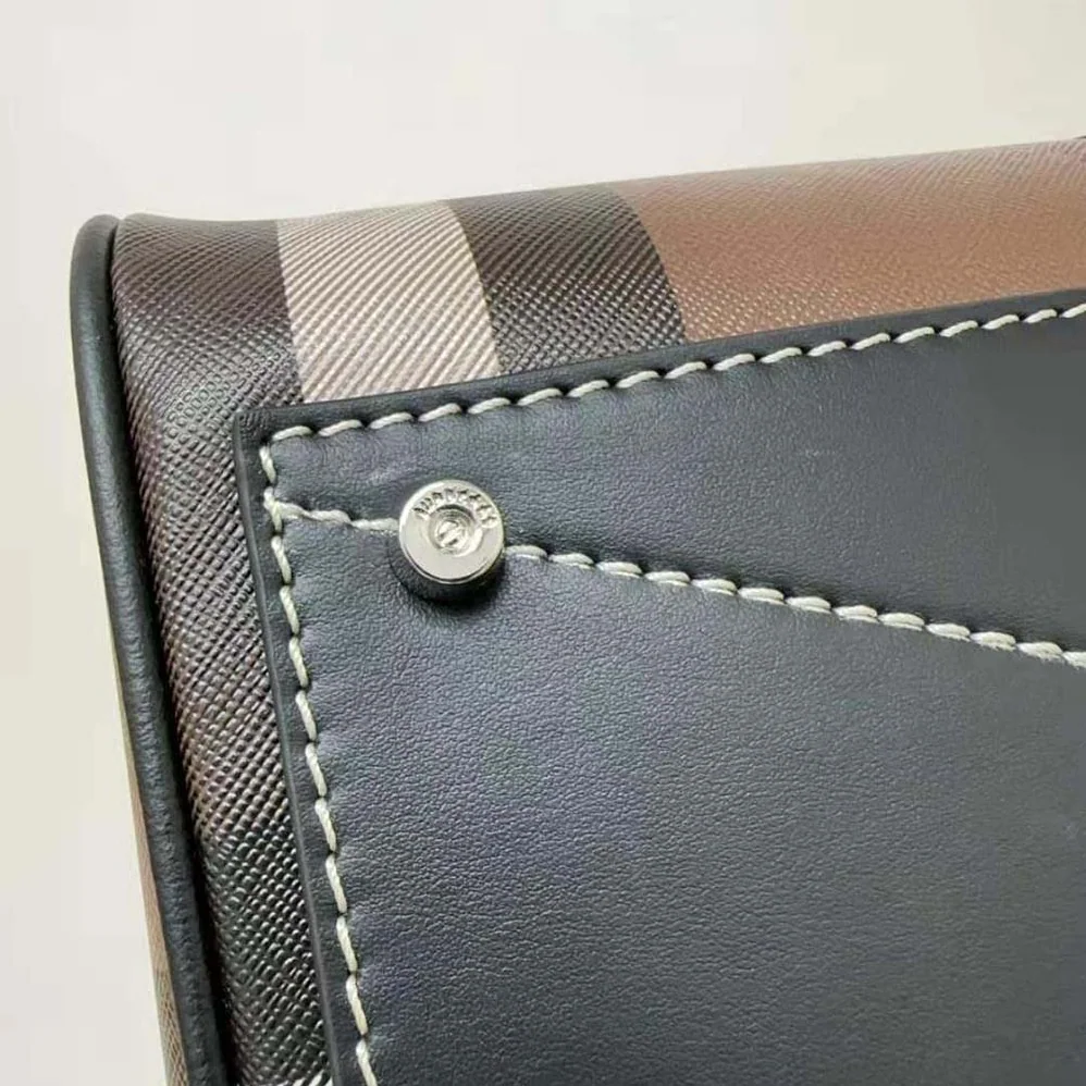 Burberry Boston Holdall for Men in Brown