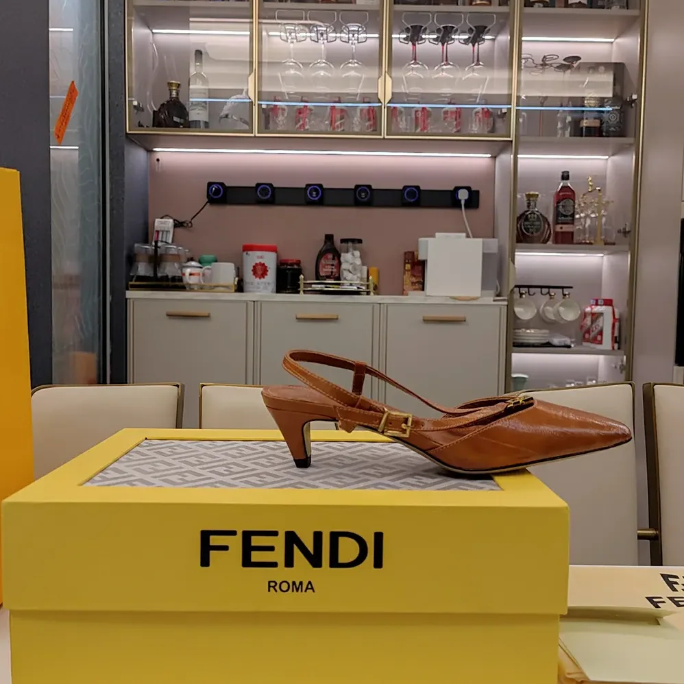 Fendi FFold Beige EEl Leather Low for Women in heeled Slingbacks