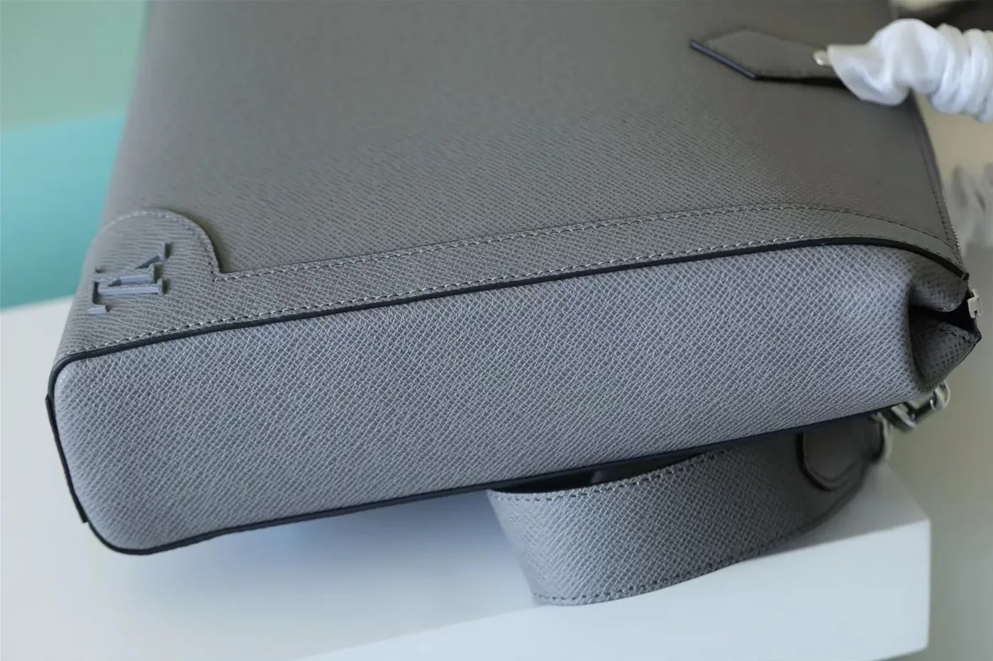 Slim Briefcase Taiga Gray / Slim Briefcase Taiga Gray /