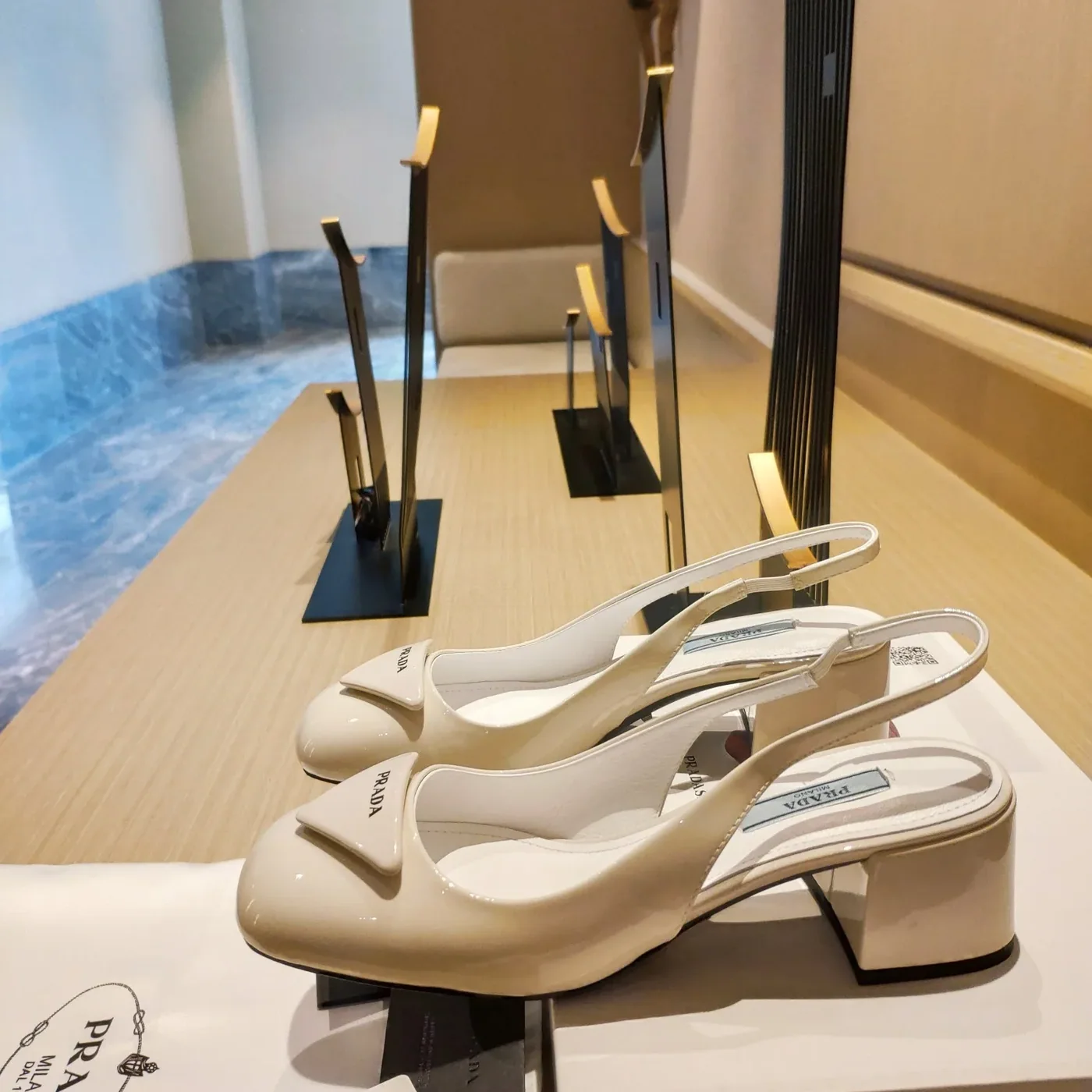 Prada Patent Slingback Pumps Beige / Prada Patent Slingback Pumps Beige /