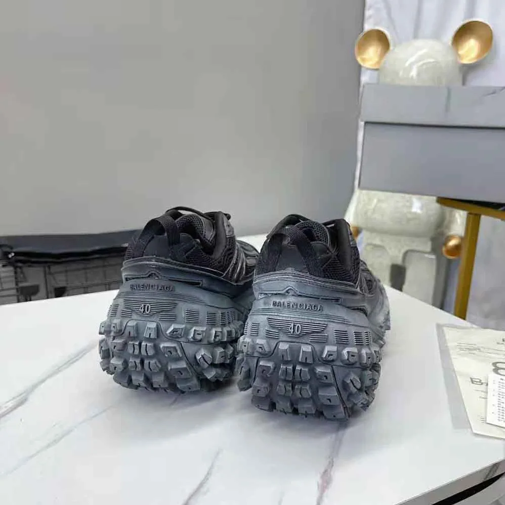 Balenciaga Defender Sneaker in Black Mesh and Nylon for Unisex Balenciaga Defender Sneaker in Black Mesh and Nylon for Unisex