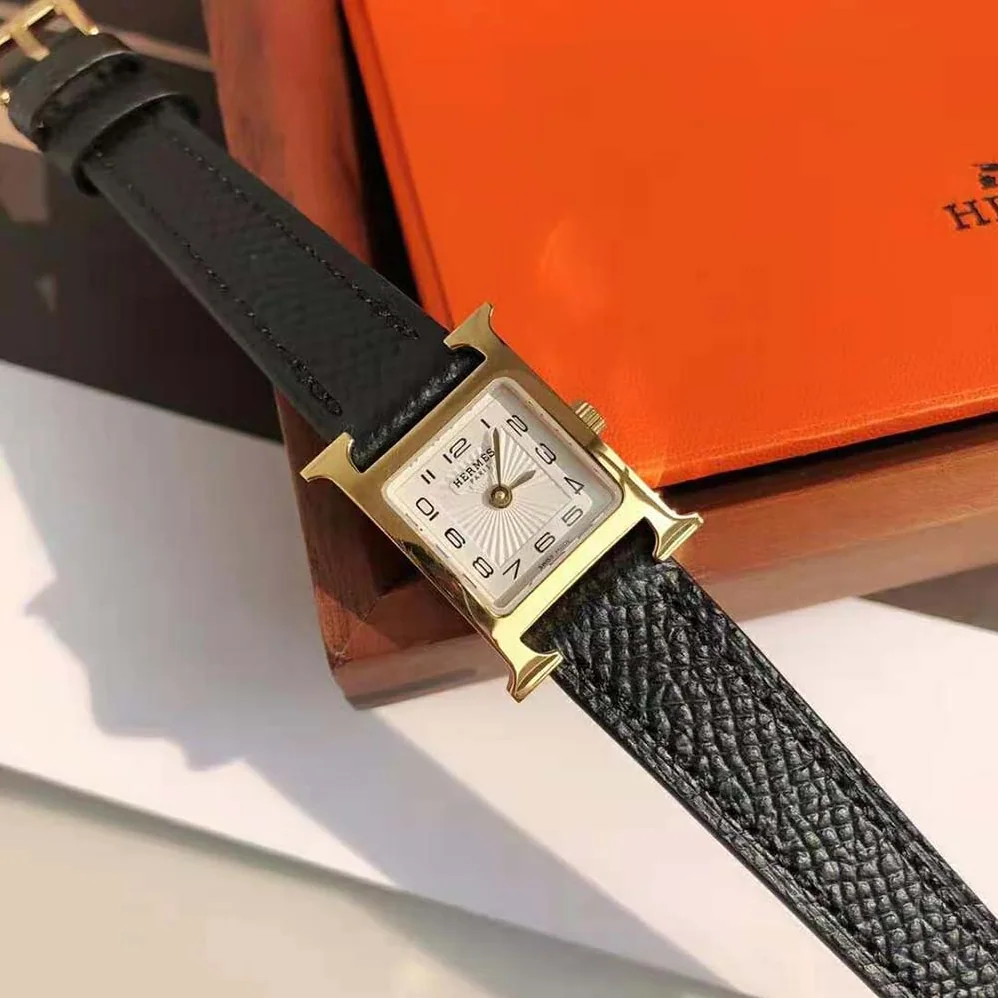 Hermes Heure H Watch Small Model Quartz Movement 25 mm in Steel for Women in Black Hermes Heure H Watch Small Model Quartz Movement 25 mm in Steel for Women in Black