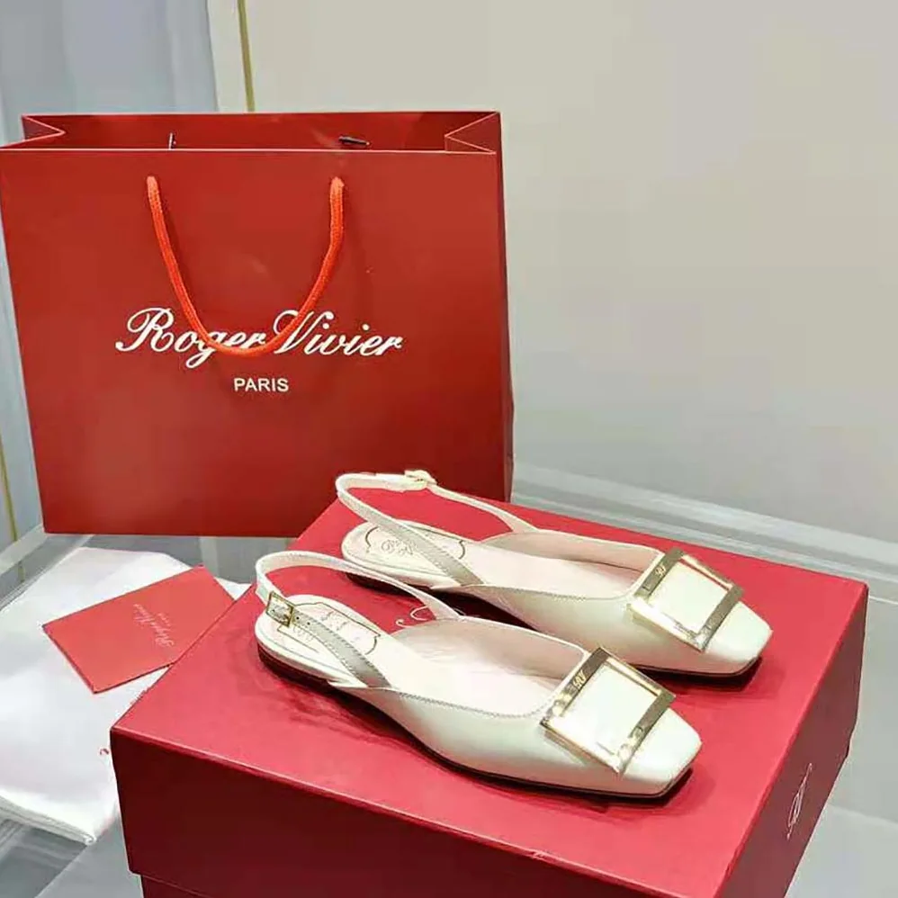 Roger Vivier Trompette Metal Buckle Slingback Ballerinas in Patent Leather for Women in White Roger Vivier Trompette Metal Buckle Slingback Ballerinas in Patent Leather for Women in White