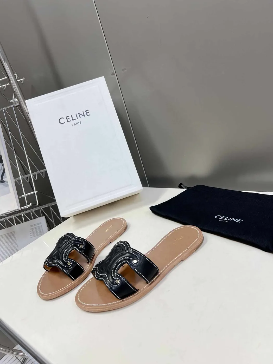 Celine Triomphe Mule Black .38NO Celine Triomphe Mule Black .38NO