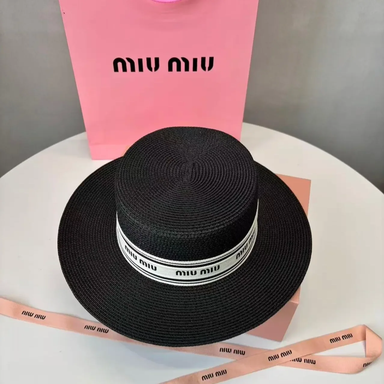 Miu Miu Straw Hat In Raffia Black / Miu Miu Straw Hat In Raffia Black /