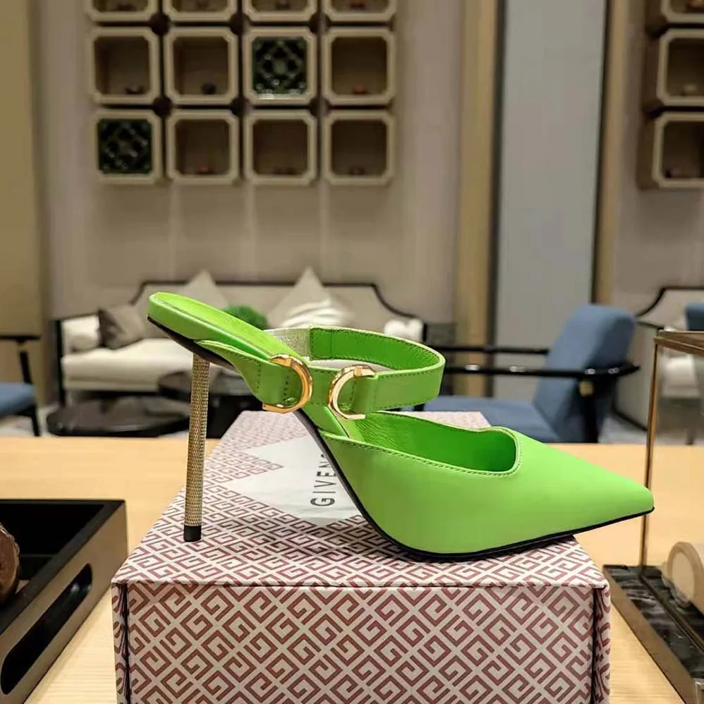 Givenchy Voyou Slingbacks in Leather for Women in Green
