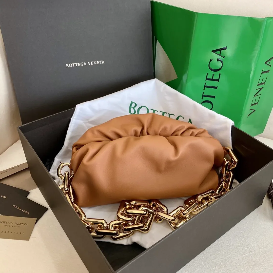 Bottega Veneta Chain Pouch Light Orange Bottega Veneta Chain Pouch Light Orange