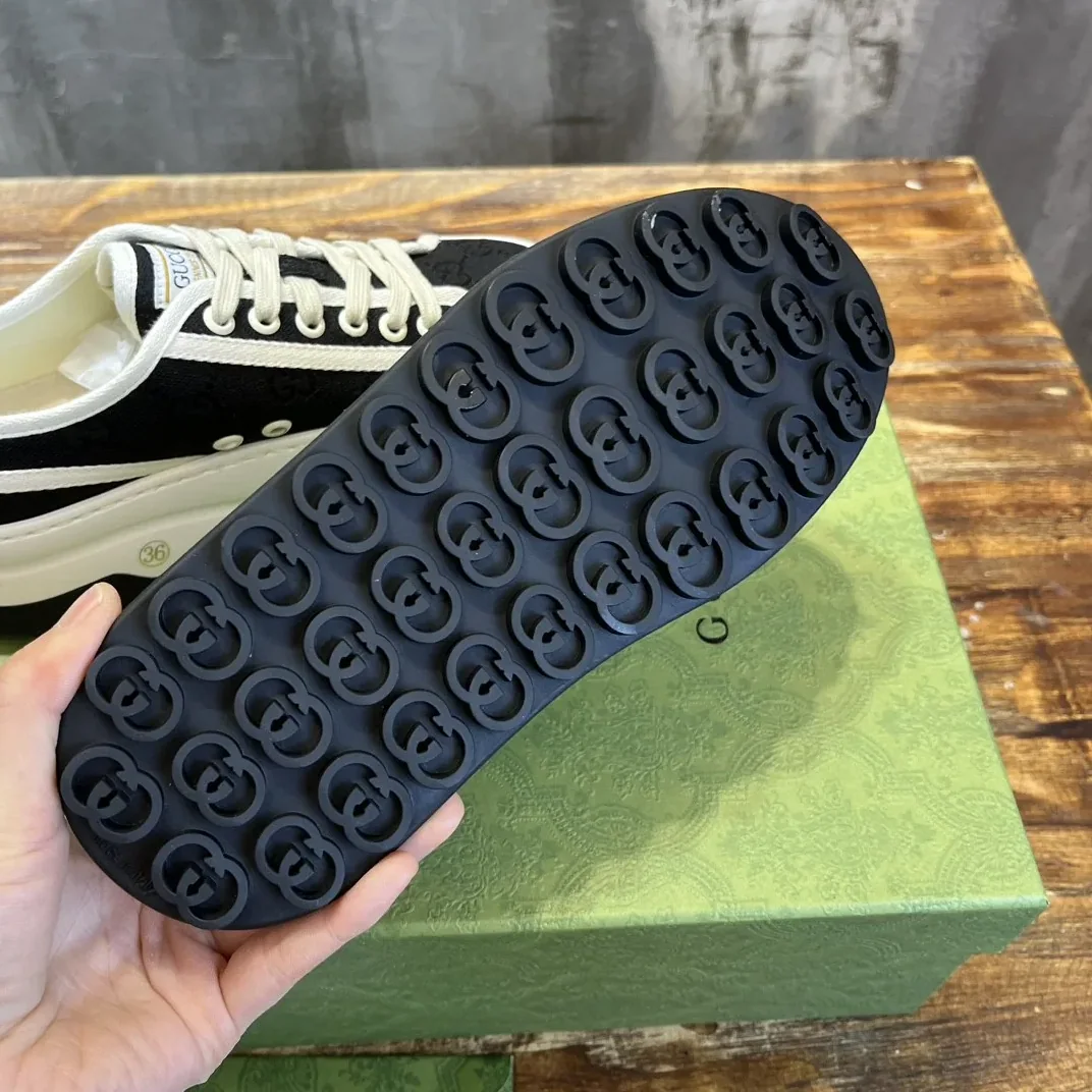 Gucci Low in Cut Sneaker Black Gucci Low in Cut Sneaker Black