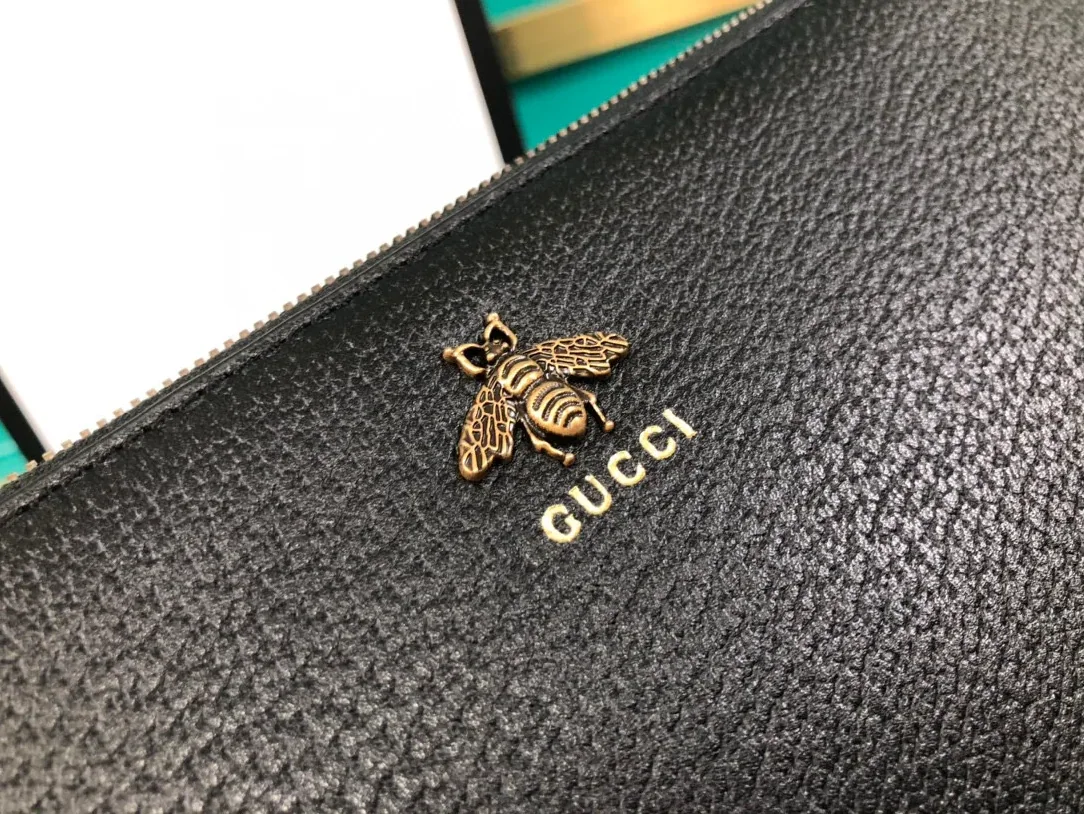 Gucci Animalier Pouch Black with Bee Detail , Pouch / GG for Men Gucci Animalier Pouch Black with Bee Detail , Pouch / GG for Men