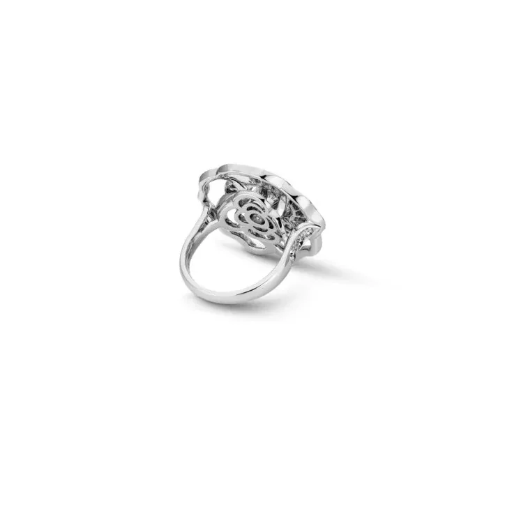 Chanel Camélia Bloom Ring White Gold Chanel Camélia Bloom Ring White Gold
