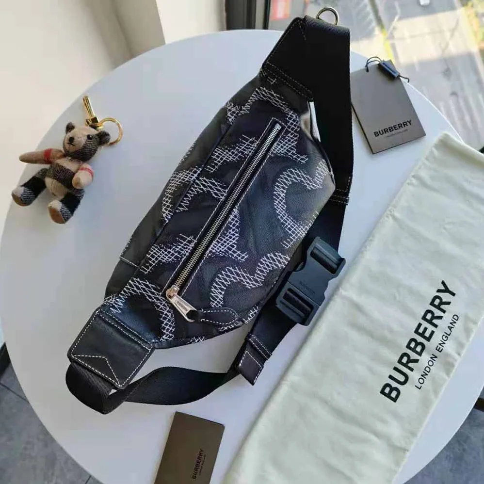 Burberry Monogram Print E-canvas Sonny Bum Bag for Women in Black Burberry Monogram Print E-canvas Sonny Bum Bag for Women in Black