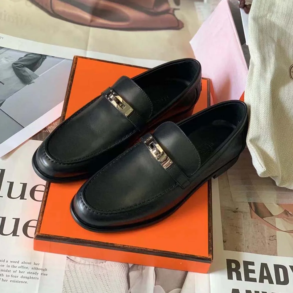 Hermes Gregoire Loafer in Calfskin for Men in Black